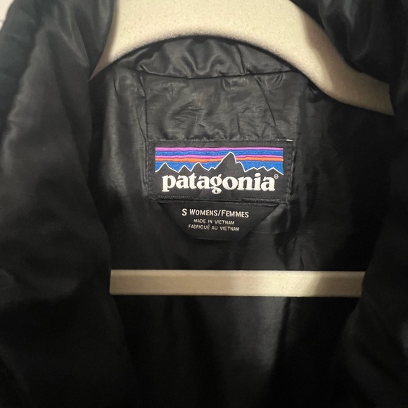 Patagonia Black Nano Puff Insulated Jacket - Picture 2 of 5